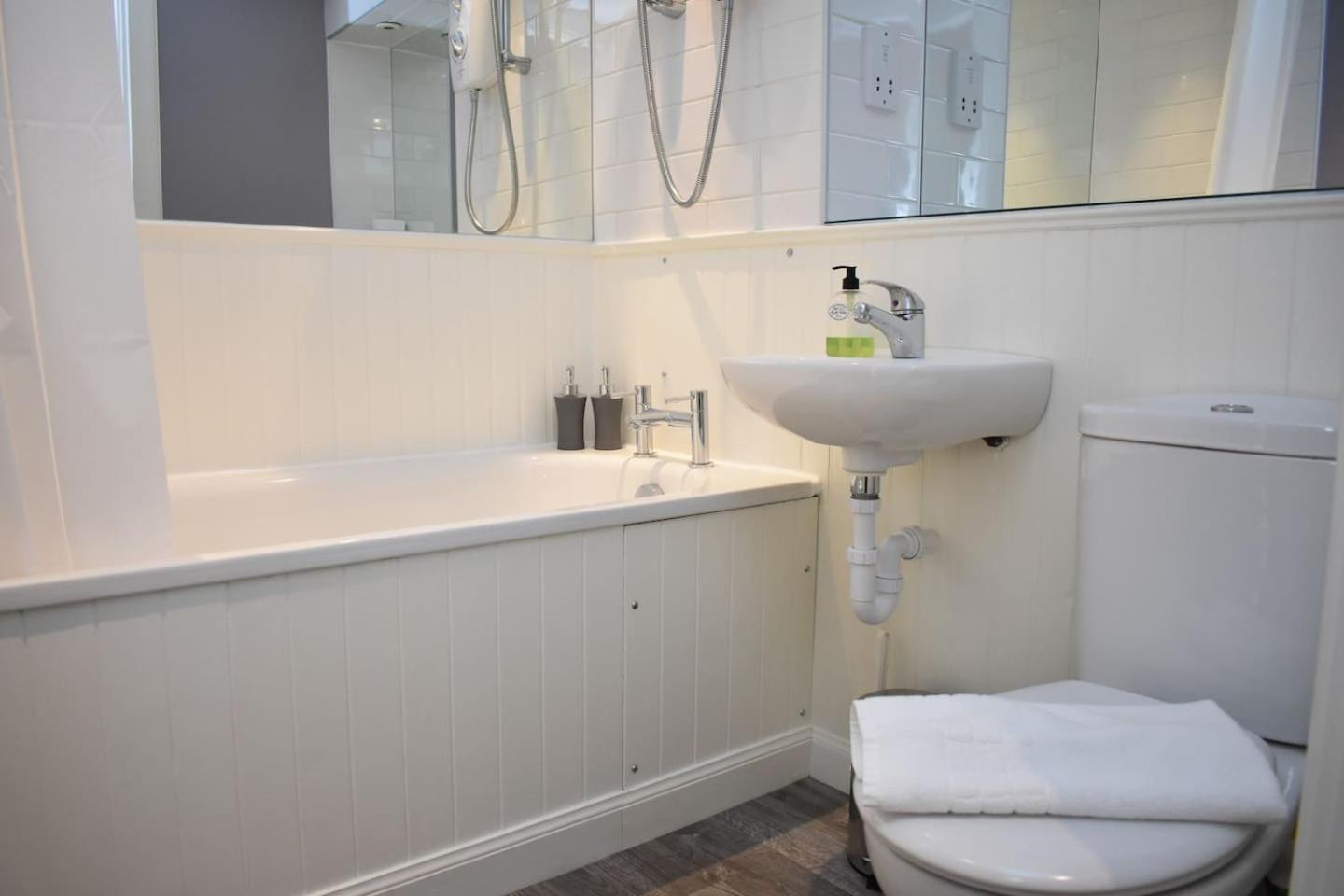 West Port - 2Br In The Heart Of The Old Town Just Off The Grassmarket Edinburgh Exterior photo