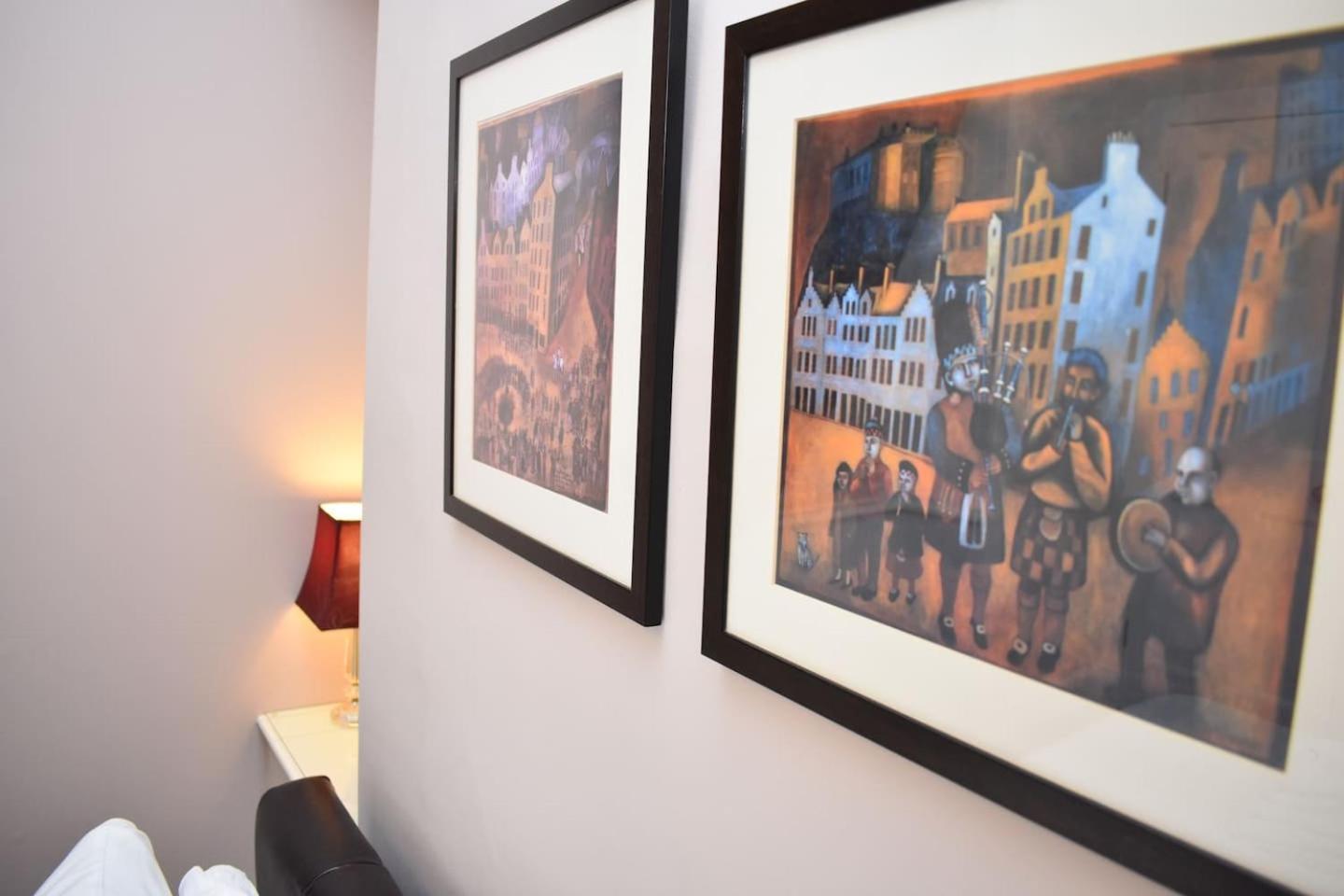 West Port - 2Br In The Heart Of The Old Town Just Off The Grassmarket Edinburgh Exterior photo